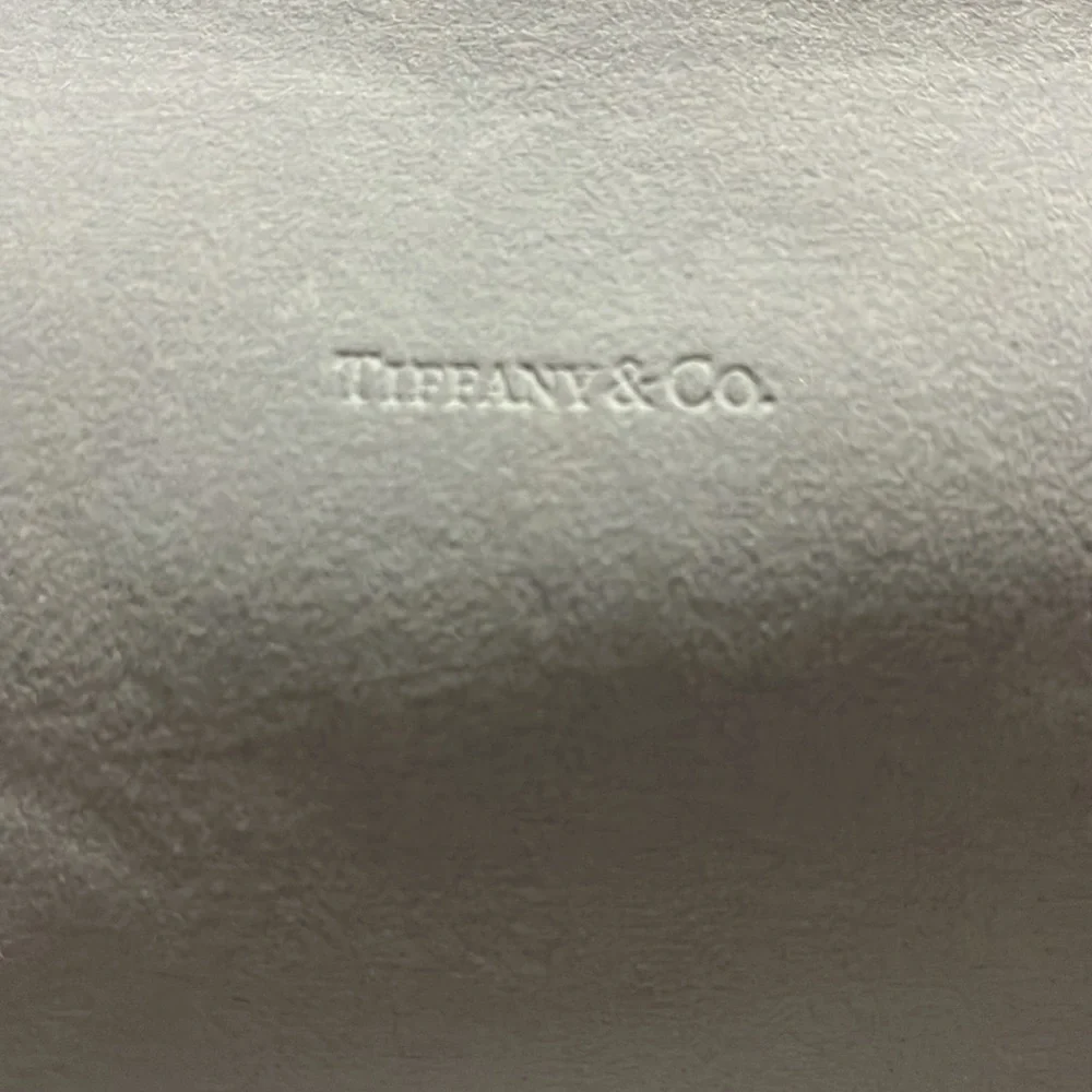 Tiffany & Co. closure brand